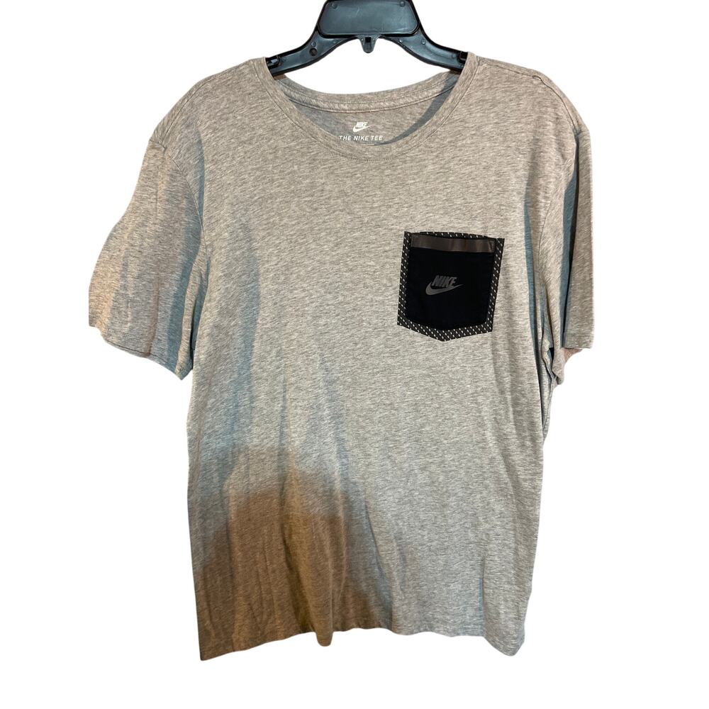 Men's tee shirt by Nike